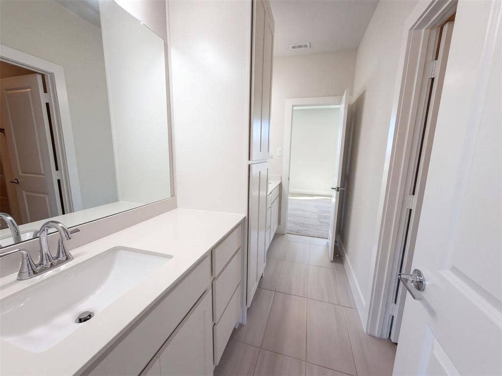 563 Torrey Pines Circle, Heath, TX 75032