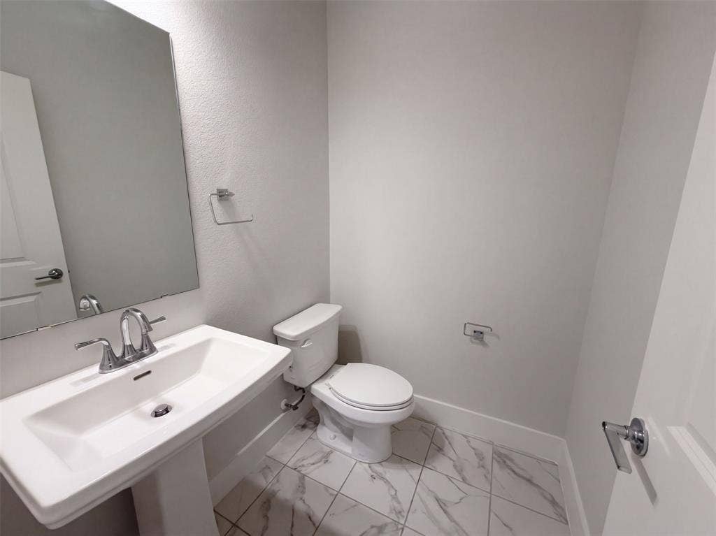 563 Torrey Pines Circle, Heath, TX 75032