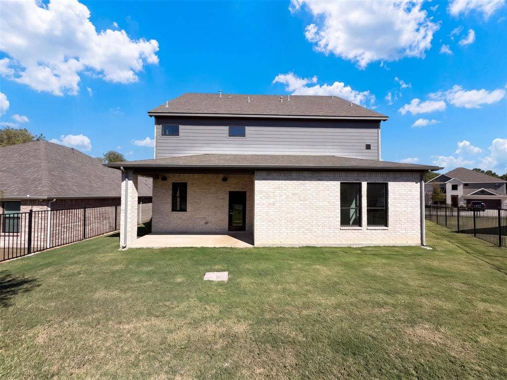563 Torrey Pines Circle, Heath, TX 75032