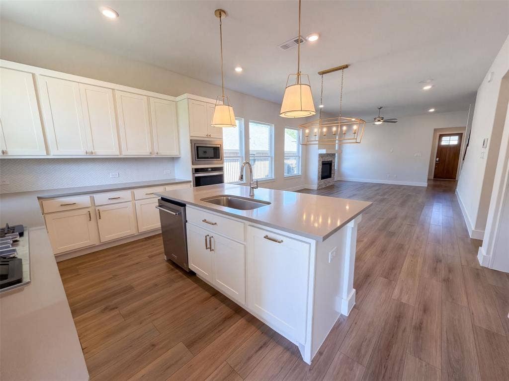 563 Torrey Pines Circle, Heath, TX 75032