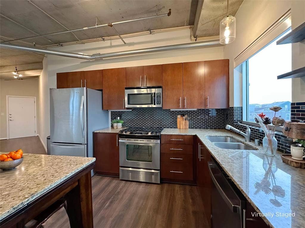 1001 Belleview Street, #307, Dallas, TX 75215 1001 Belleview Street, #307, Dallas, TX 75215