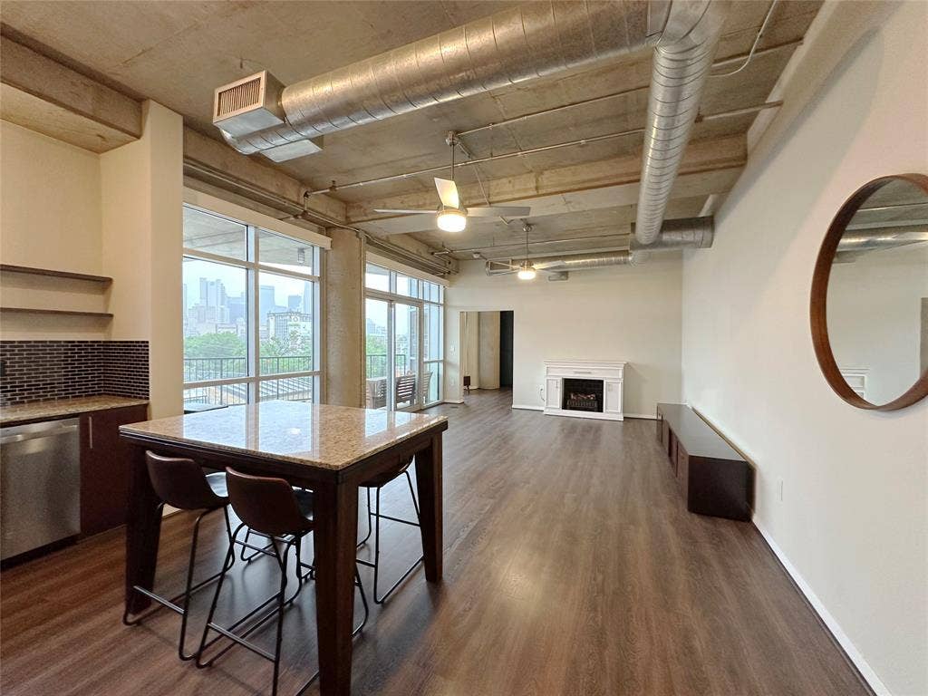 1001 Belleview Street, #307, Dallas, TX 75215 1001 Belleview Street, #307, Dallas, TX 75215