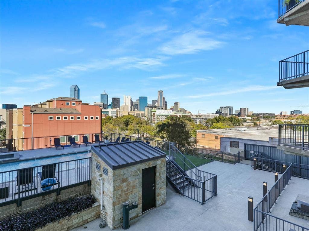 1001 Belleview Street, #307, Dallas, TX 75215 SPECTACULAR views from the oversized balcony!