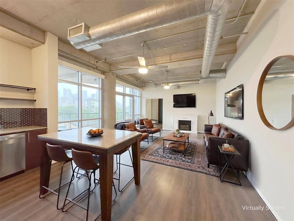 1001 Belleview Street, #307, Dallas, TX 75215 1001 Belleview Street, #307, Dallas, TX 75215