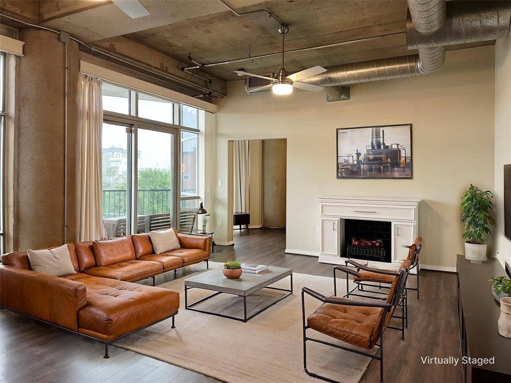 1001 Belleview Street, #307, Dallas, TX 75215 Sophisticated Dallas condo offering breathtakingskyline views and modern upgrades