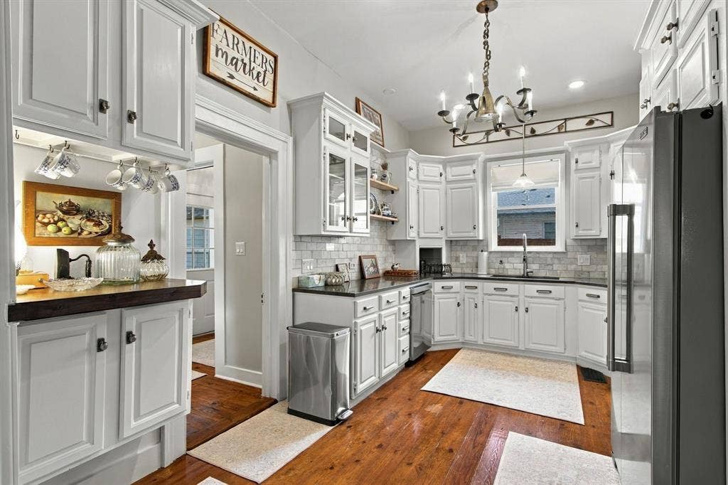 616 W Virginia Street, McKinney, TX 75069 616 W Virginia Street, McKinney, TX 75069