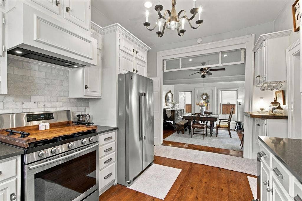 616 W Virginia Street, McKinney, TX 75069 616 W Virginia Street, McKinney, TX 75069