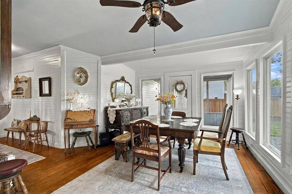 616 W Virginia Street, McKinney, TX 75069 616 W Virginia Street, McKinney, TX 75069