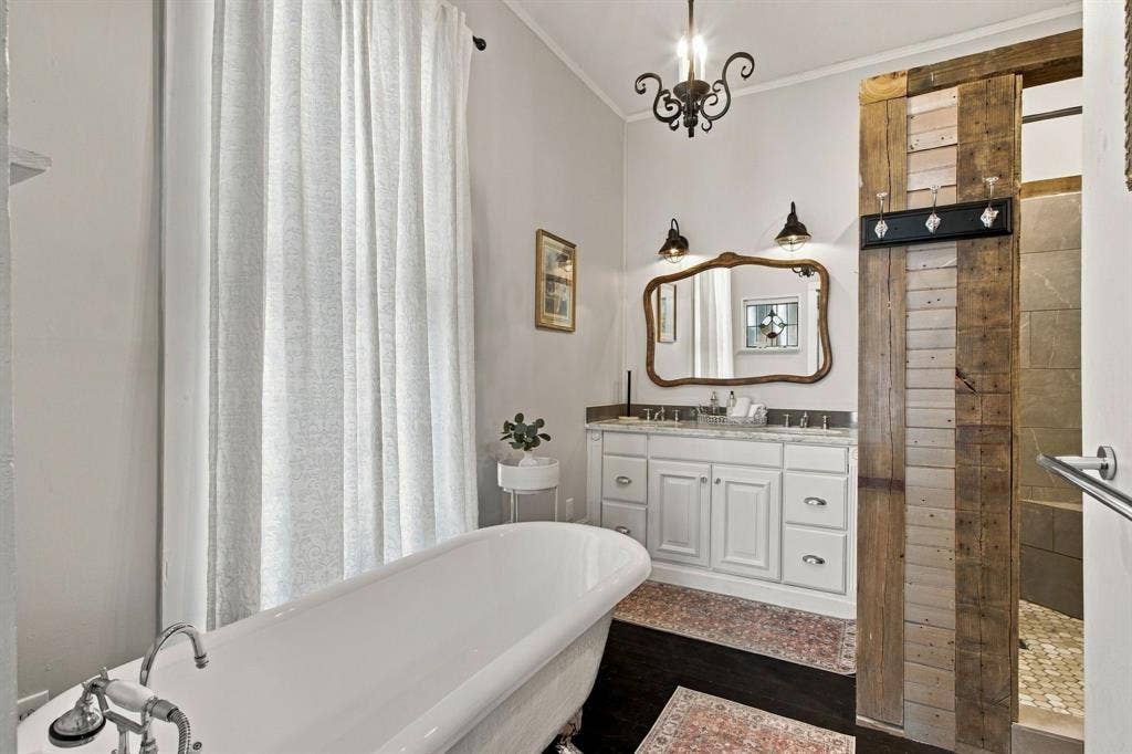616 W Virginia Street, McKinney, TX 75069 616 W Virginia Street, McKinney, TX 75069