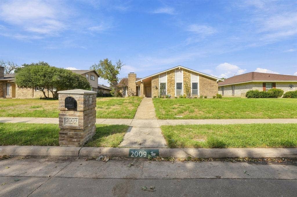 2009 Tulane Drive, Richardson, TX 75081
