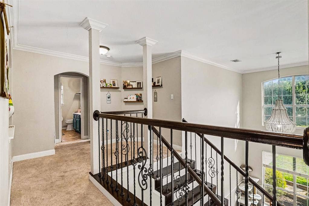 5004 Valleyside Drive, Fort Worth, TX 76123