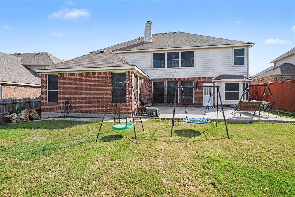 5004 Valleyside Drive, Fort Worth, TX 76123