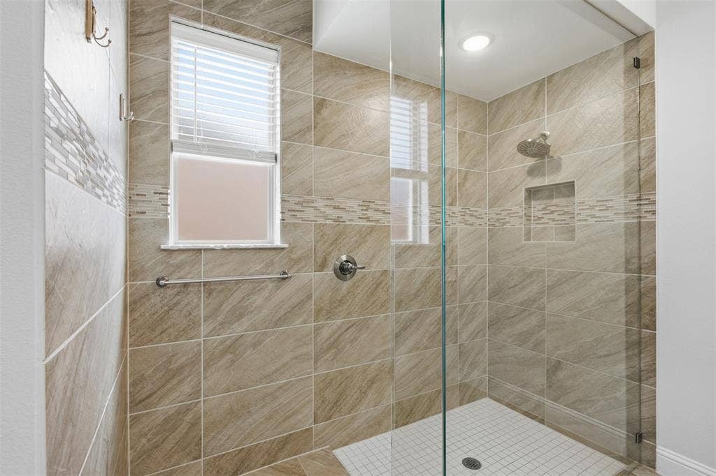 212 Lake Forest Trail, Anna, TX 75409