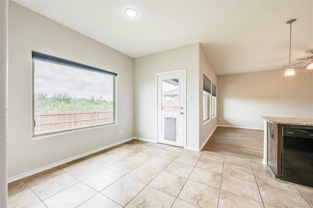 13841 Langston Lake Road, Fort Worth, TX 76262