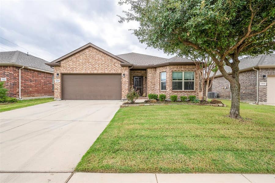 Property photo for 13841 Langston Lake Road, Fort Worth, TX
