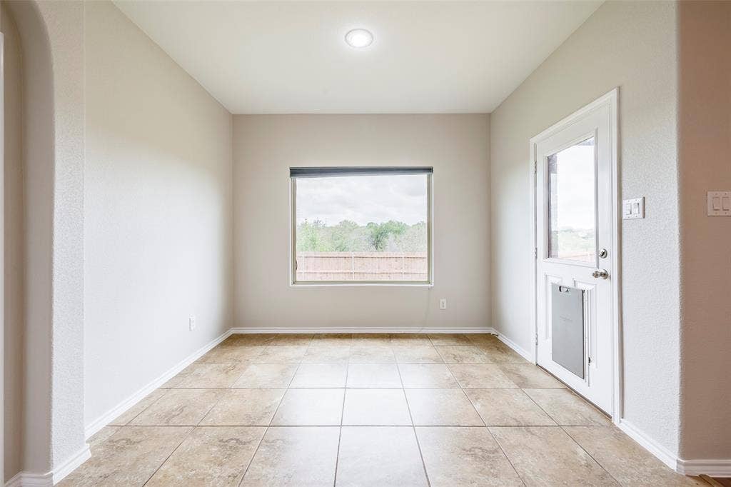 13841 Langston Lake Road, Fort Worth, TX 76262