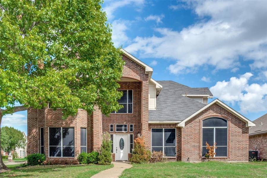 Property photo for 2306 Bent Brook Drive, Mesquite, TX