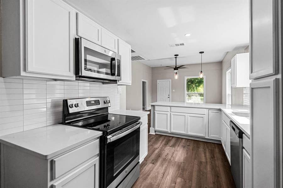 Property photo for 827 West Ellis Street, Sherman, TX