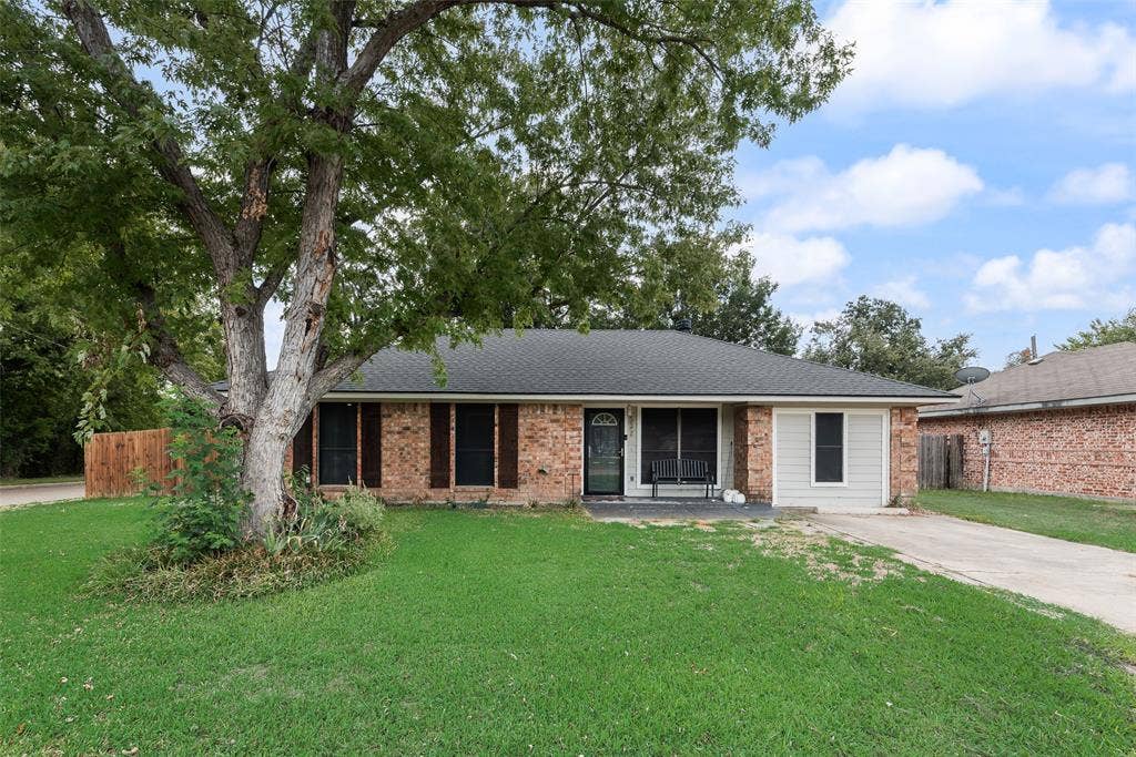 532 Mary Jane ln, Seagoville, TX 75159