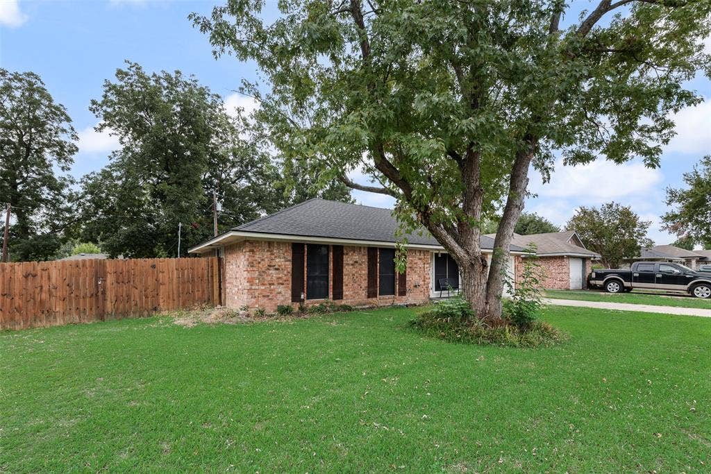 532 Mary Jane ln, Seagoville, TX 75159