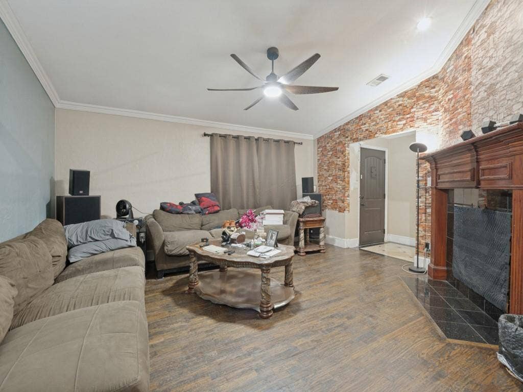 3218 Rose Hill Road, Carrollton, TX 75007 3218 Rose Hill Road, Carrollton, TX 75007