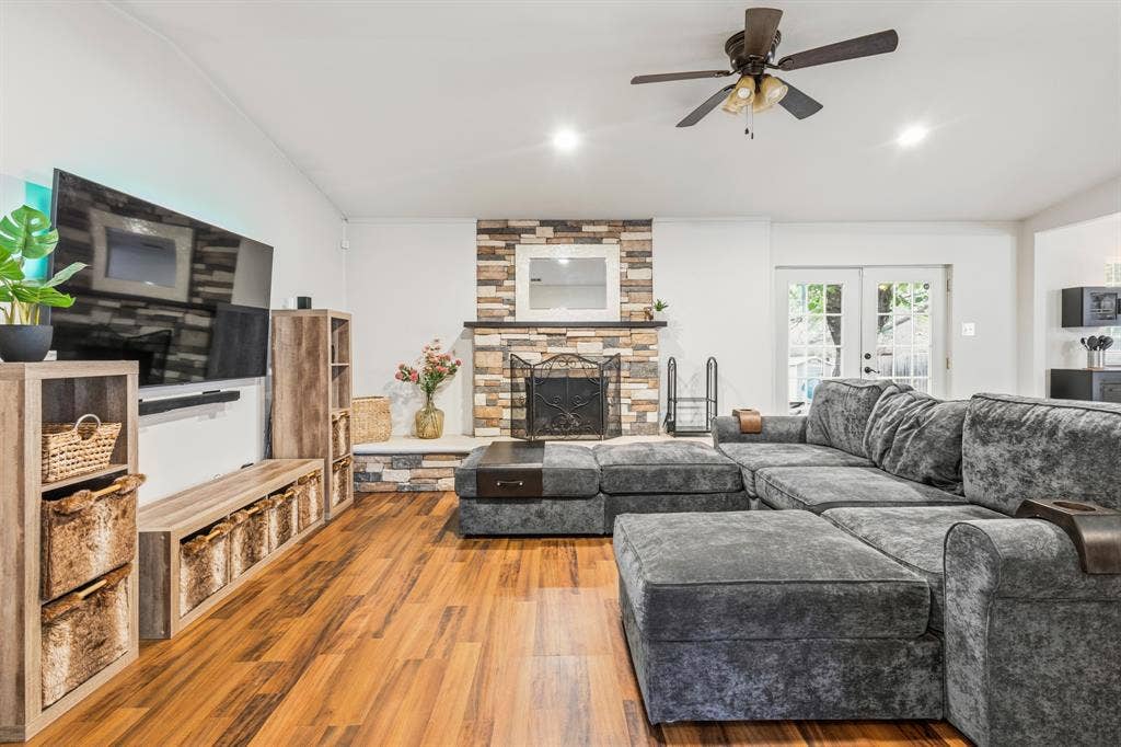 2804 Mintwood Place, Arlington, TX 76016