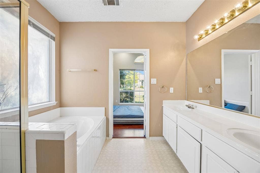 3908 Seaham Court, Plano, TX 75025 3908 Seaham Court, Plano, TX 75025