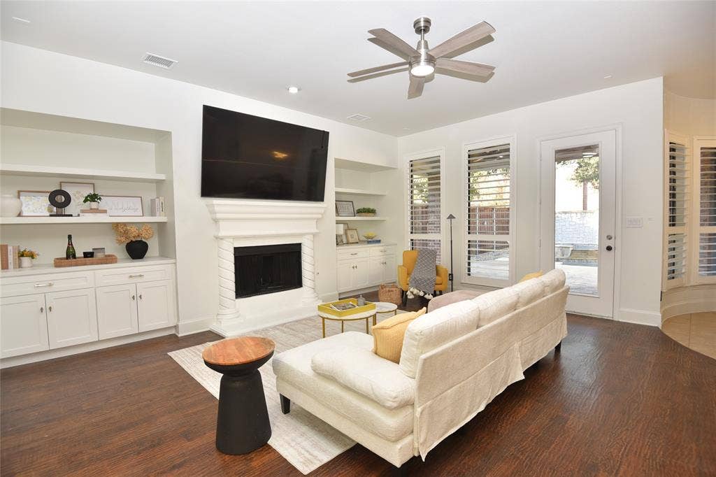 15964 Christopher Lane, Frisco, TX 75035