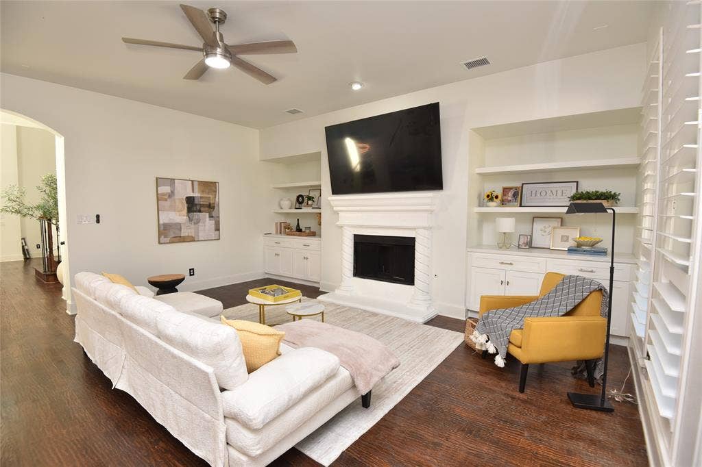 15964 Christopher Lane, Frisco, TX 75035