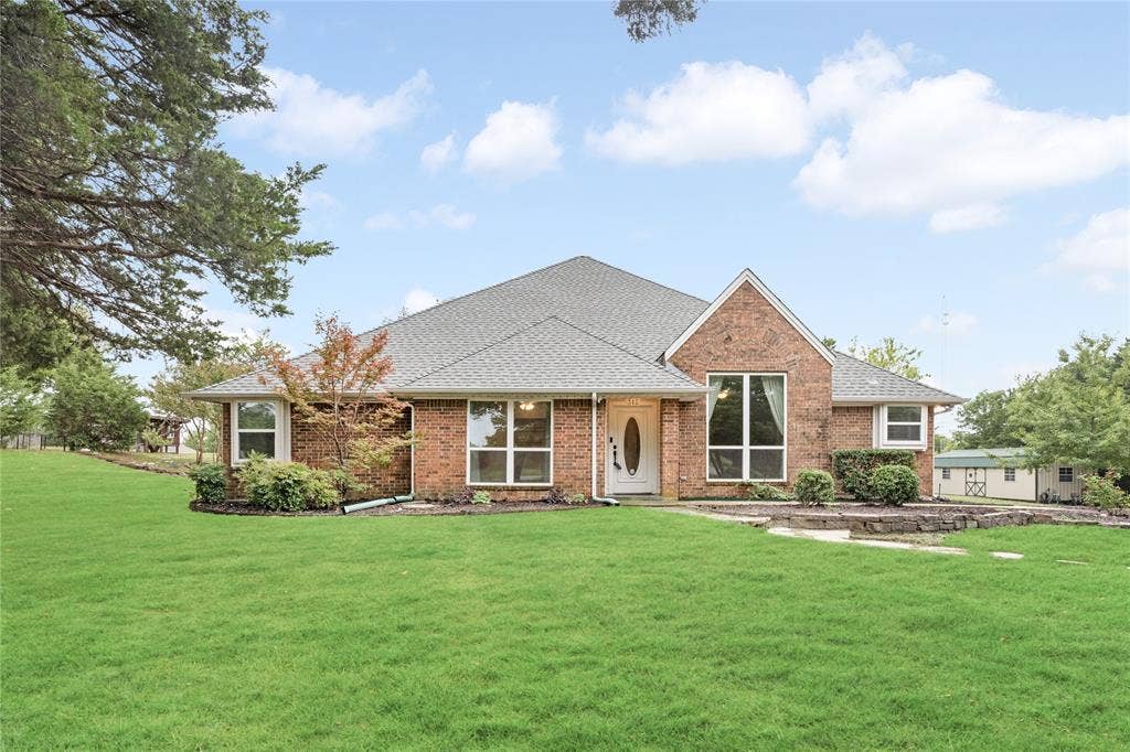 315 Cedar Hill Circle, Lowry Crossing, TX 75407