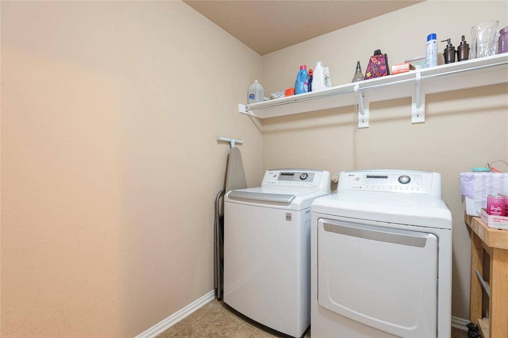 5320 Grovewood Drive, McKinney, TX 75071 5320 Grovewood Drive, McKinney, TX 75071