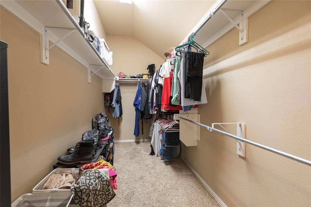 5320 Grovewood Drive, McKinney, TX 75071 5320 Grovewood Drive, McKinney, TX 75071