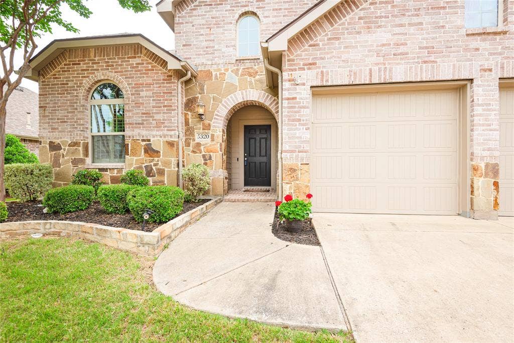 5320 Grovewood Drive, McKinney, TX 75071 5320 Grovewood Drive, McKinney, TX 75071