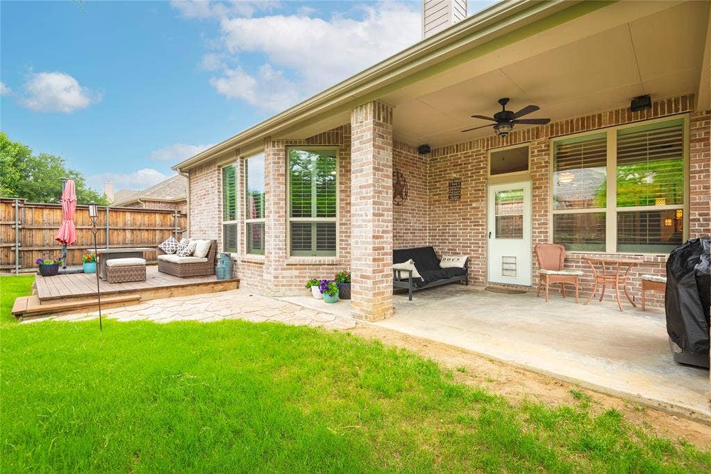 5320 Grovewood Drive, McKinney, TX 75071 BIG Covered patio