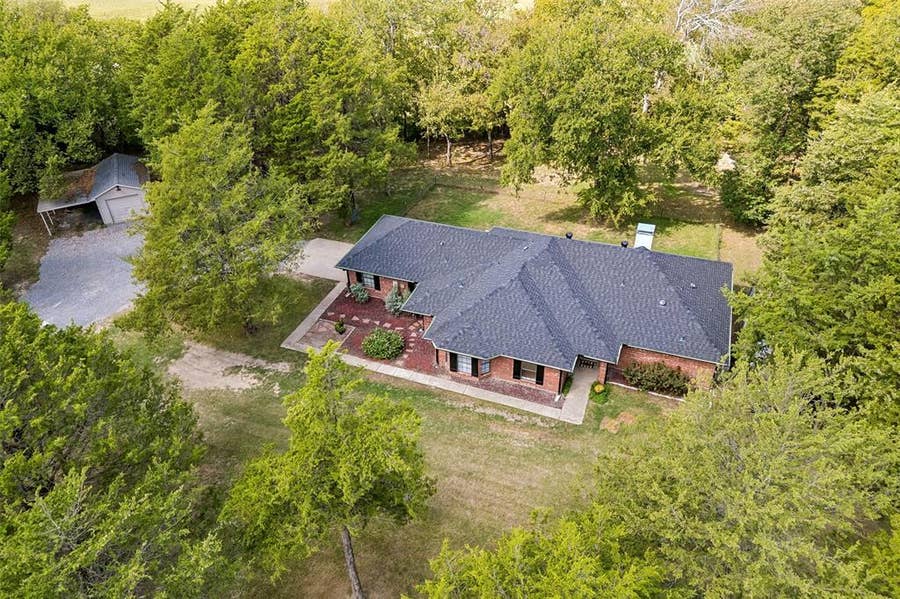 Property photo for 2615 N Lincoln Park Road, Van Alstyne, TX