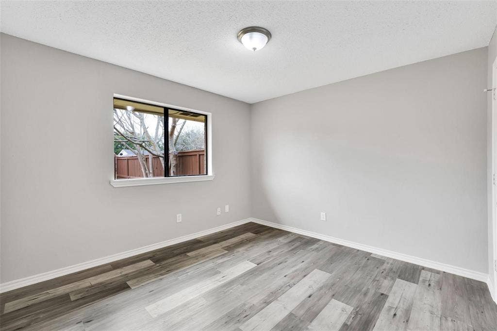2337 Shalimar Drive, Garland, TX 75040 Bedroom 2