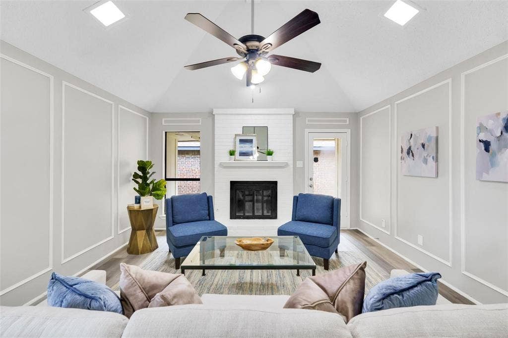 2337 Shalimar Drive, Garland, TX 75040 2337 Shalimar Drive, Garland, TX 75040