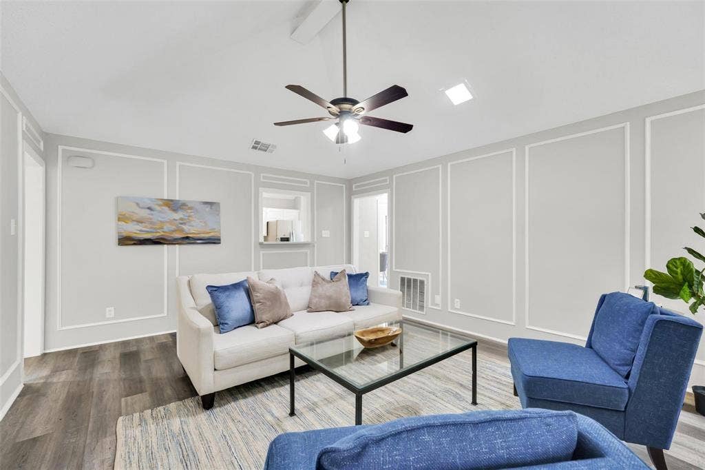 2337 Shalimar Drive, Garland, TX 75040 2337 Shalimar Drive, Garland, TX 75040