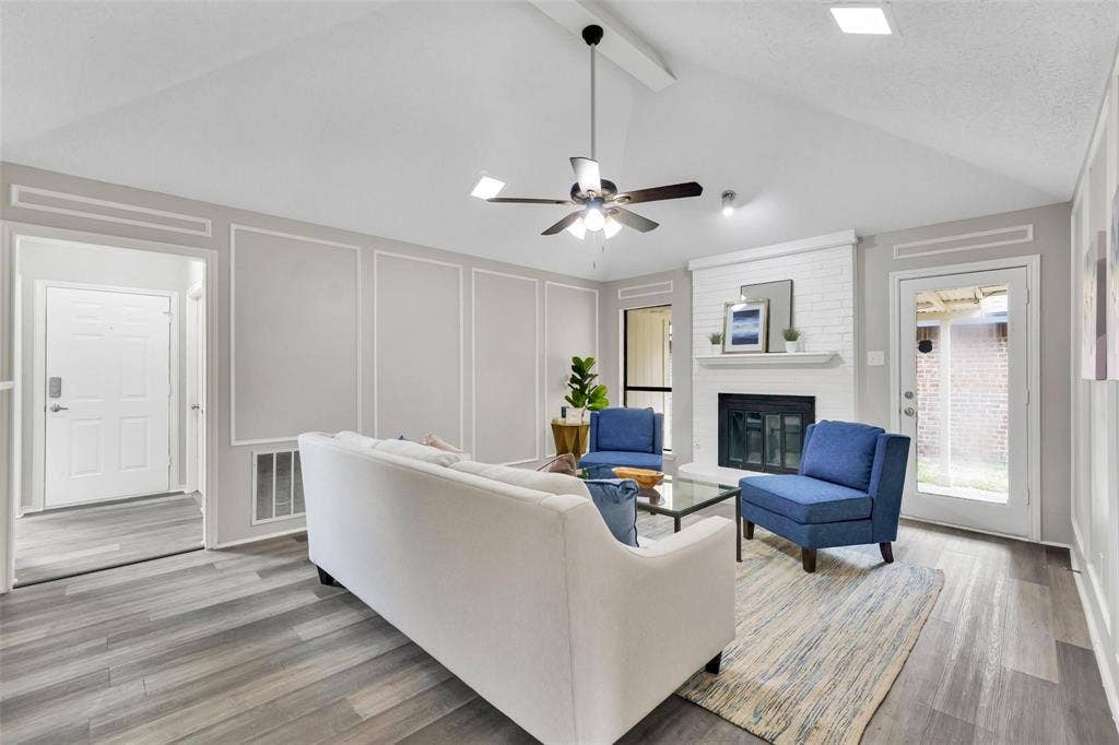 2337 Shalimar Drive, Garland, TX 75040 2337 Shalimar Drive, Garland, TX 75040