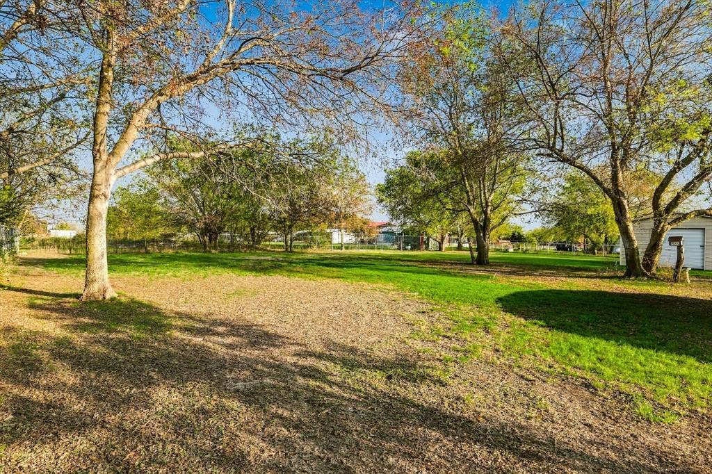 1250 Nutmeg Lane, Ponder, TX 76259