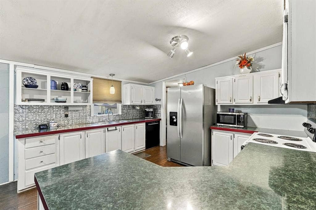 1250 Nutmeg Lane, Ponder, TX 76259