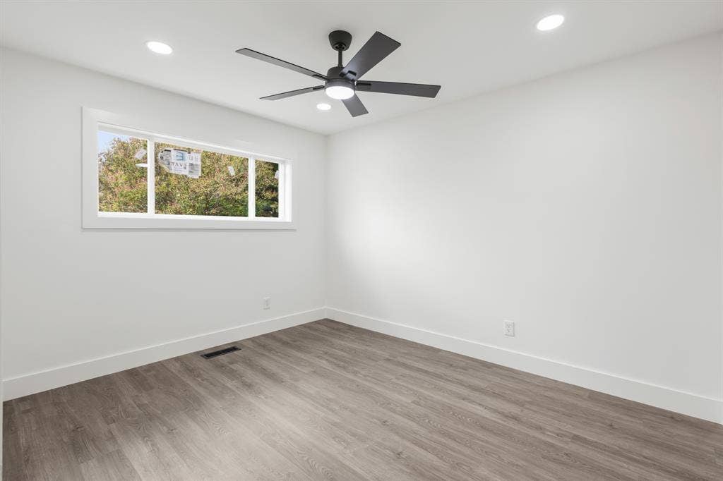 1715 Salem Street, Irving, TX 75061 1715 Salem Street, Irving, TX 75061