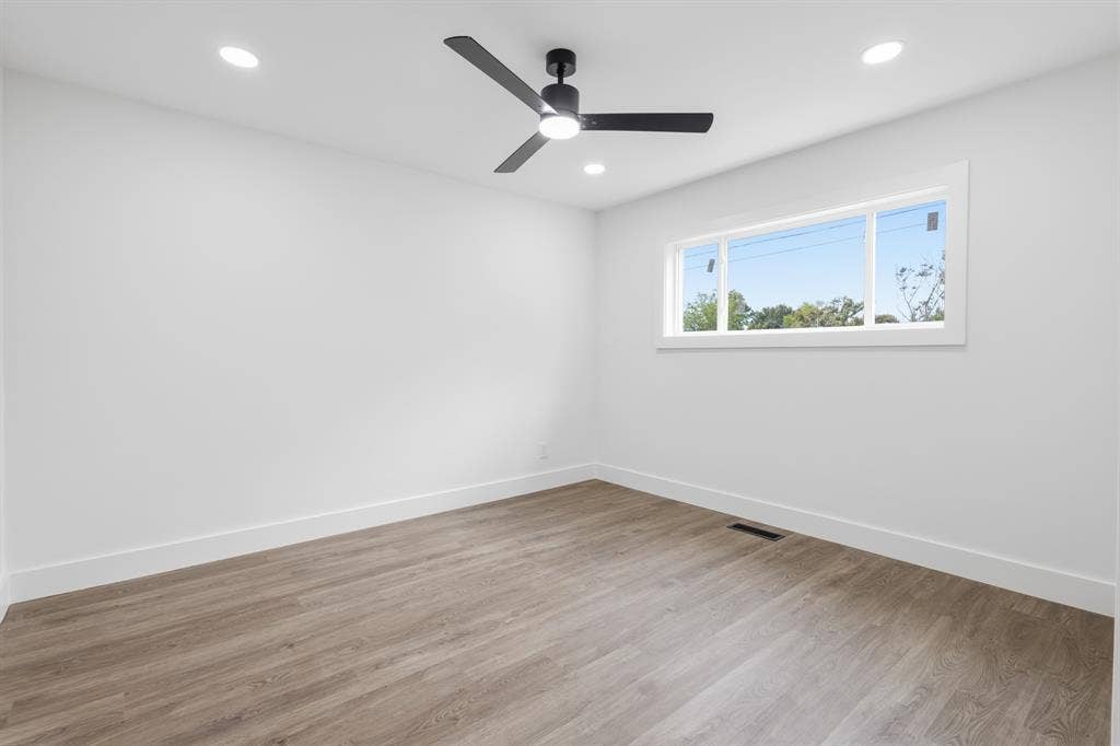 1715 Salem Street, Irving, TX 75061 1715 Salem Street, Irving, TX 75061