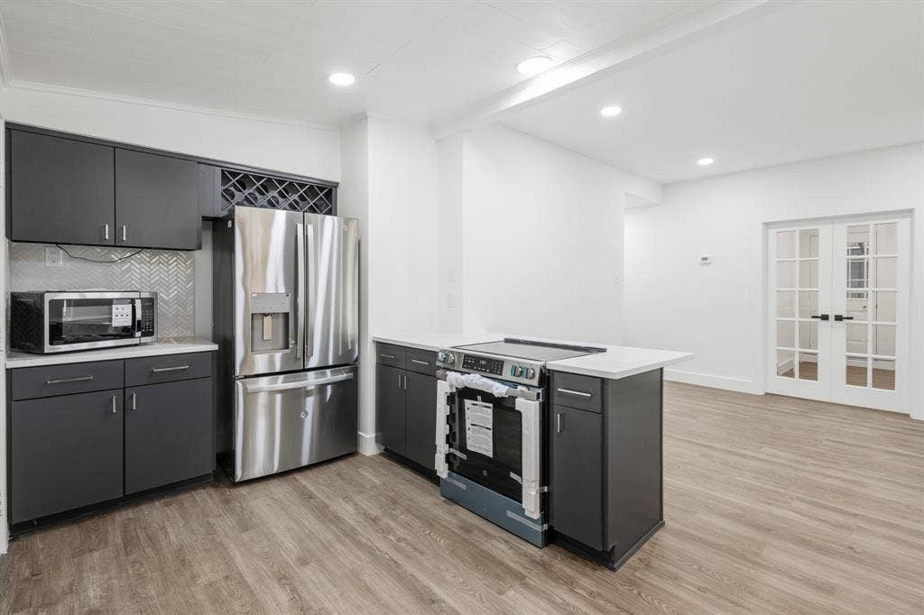 1715 Salem Street, Irving, TX 75061 1715 Salem Street, Irving, TX 75061