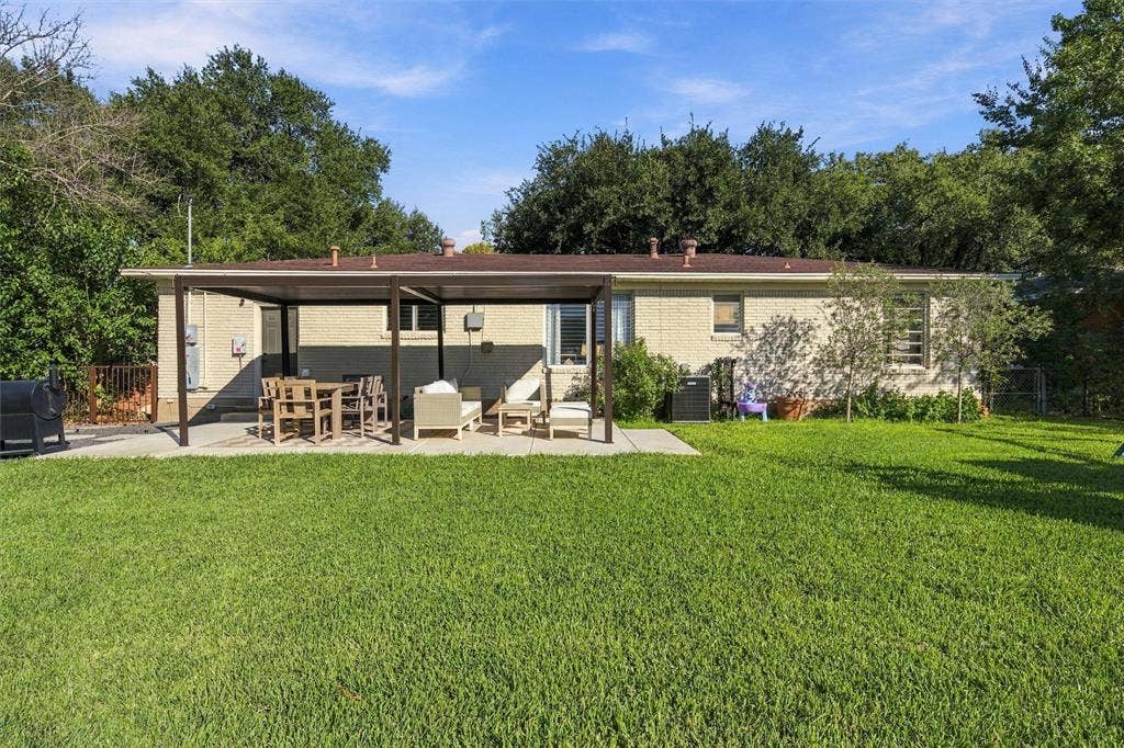 3821 Cobbs Drive, Waco, TX 76708 3821 Cobbs Drive, Waco, TX 76708