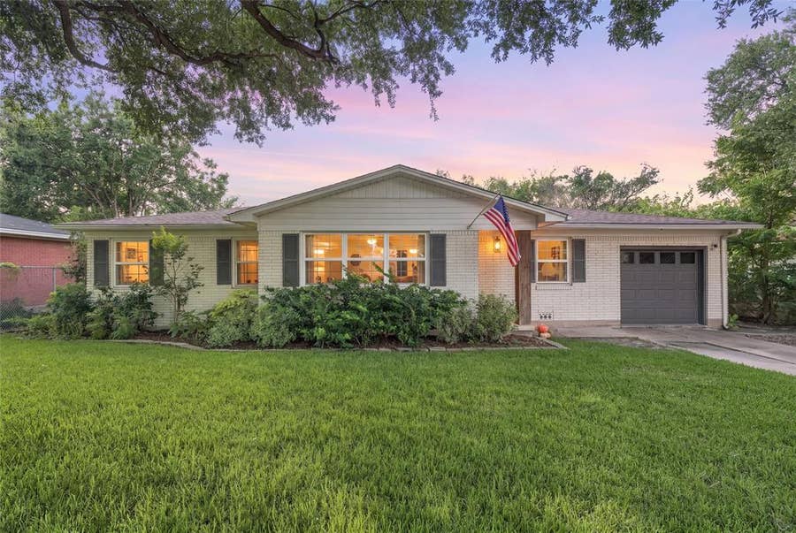 Property photo for 3821 Cobbs Drive, Waco, TX