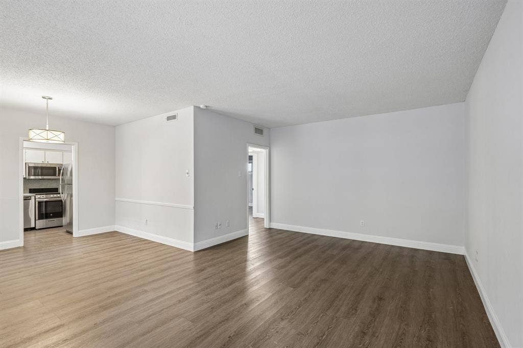 6017 E University Boulevard, #118, Dallas, TX 75206