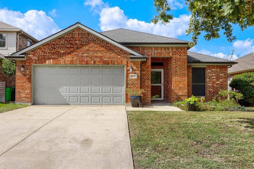412 Crossbill Lane, Little Elm, TX 75068