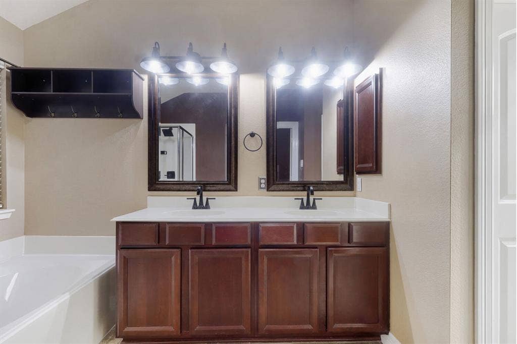 412 Crossbill Lane, Little Elm, TX 75068
