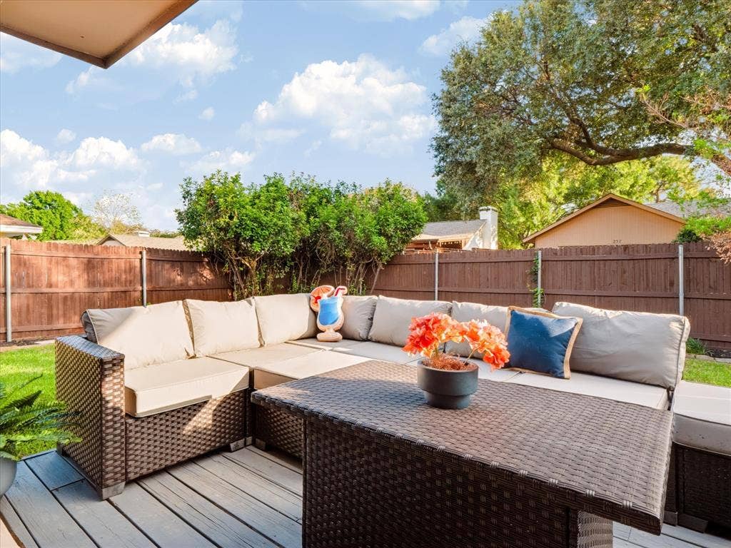 232 Cherrybark Drive, Coppell, TX 75019 232 Cherrybark Drive, Coppell, TX 75019